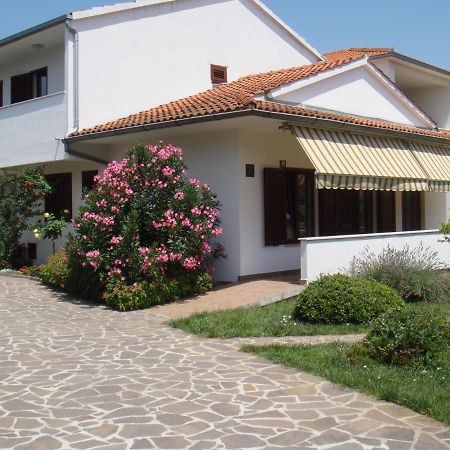 Apartments Medusa โรวีน ภายนอก รูปภาพ