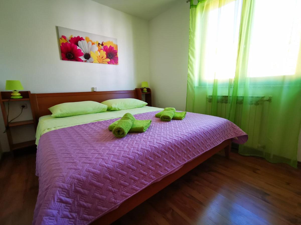 Apartments Medusa โรวีน ภายนอก รูปภาพ