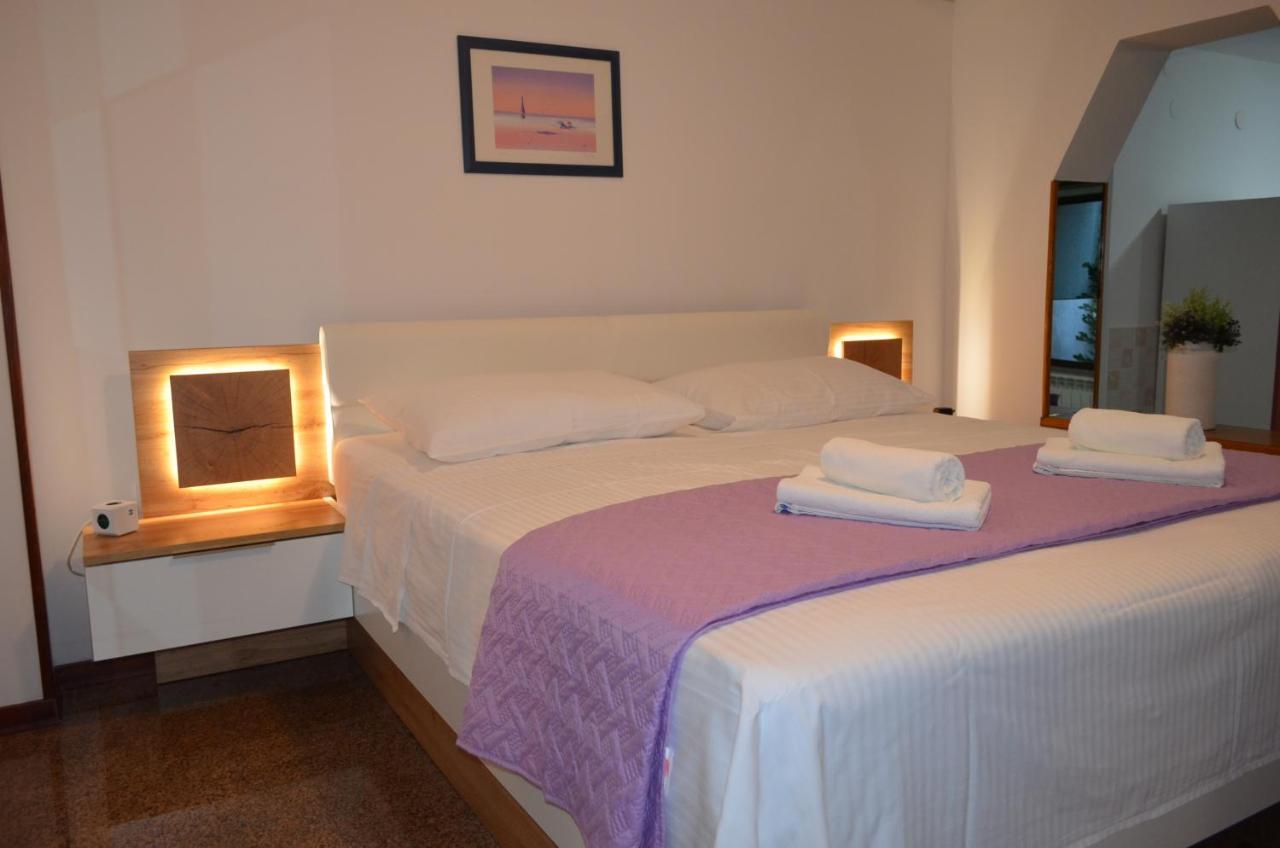 Apartments Medusa โรวีน ภายนอก รูปภาพ