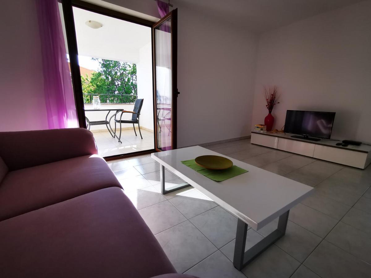 Apartments Medusa โรวีน ภายนอก รูปภาพ