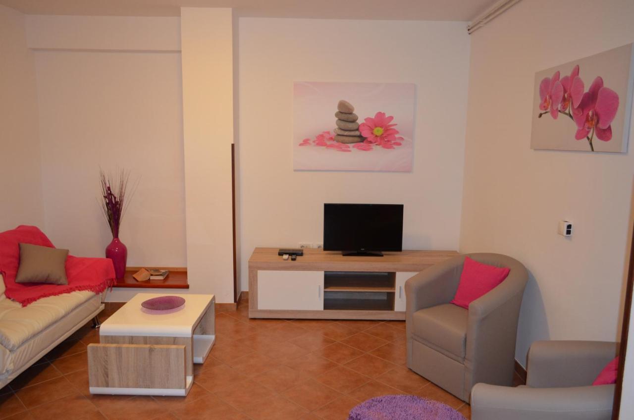 Apartments Medusa โรวีน ภายนอก รูปภาพ