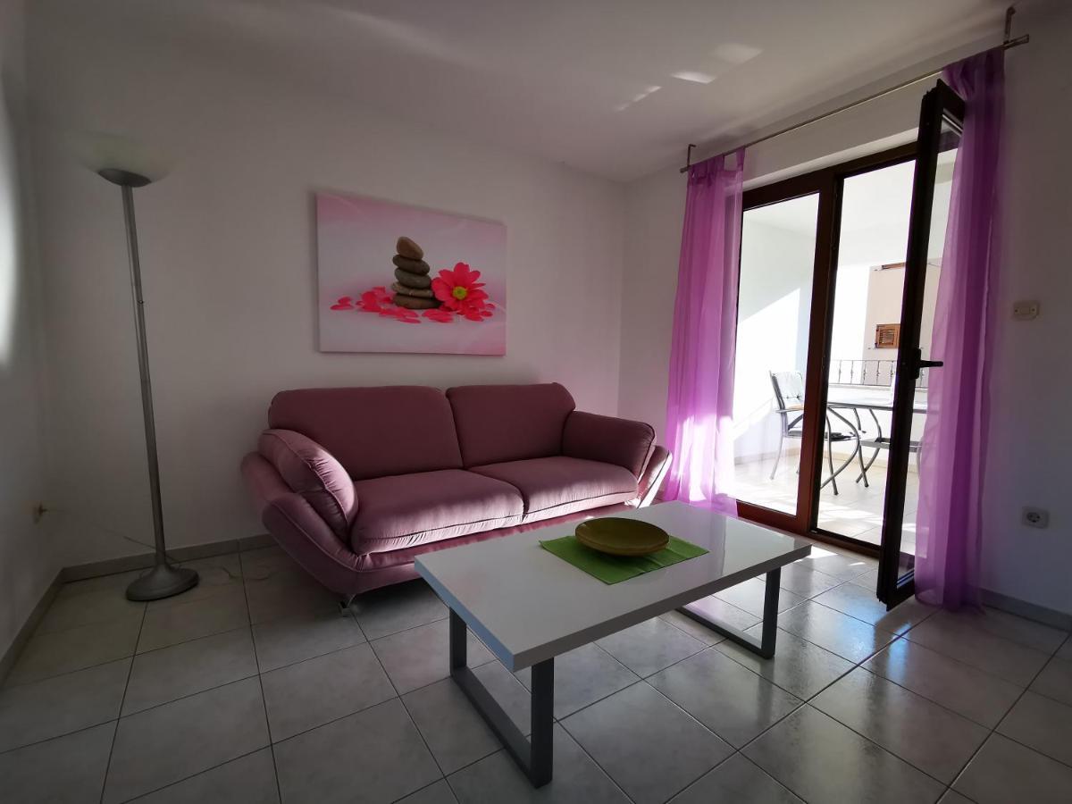 Apartments Medusa โรวีน ภายนอก รูปภาพ